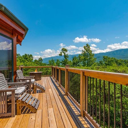 Pinnacle View Lodge By Stony Brook Cabins ガトリンバーグ エクステリア 写真