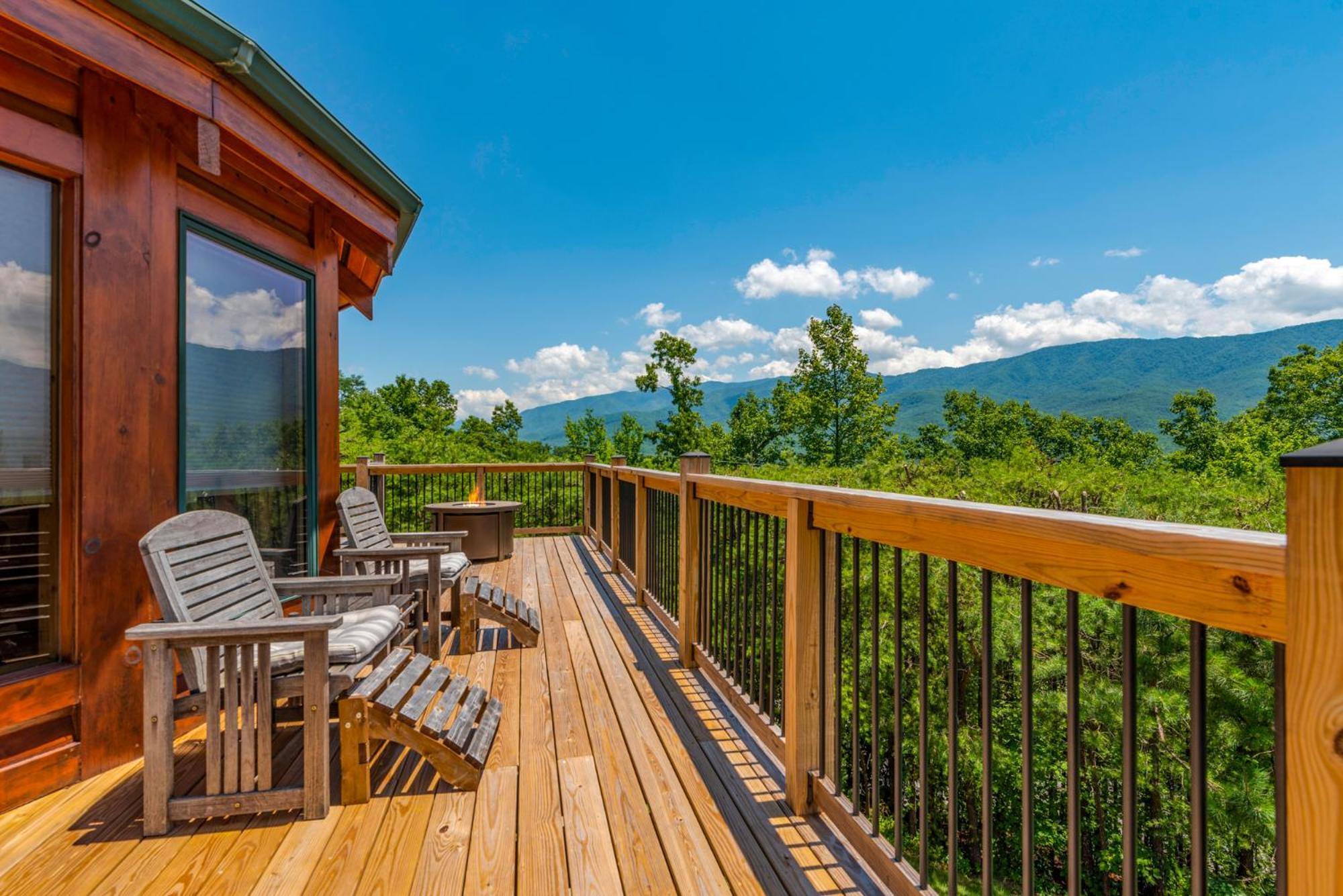 Pinnacle View Lodge By Stony Brook Cabins ガトリンバーグ エクステリア 写真