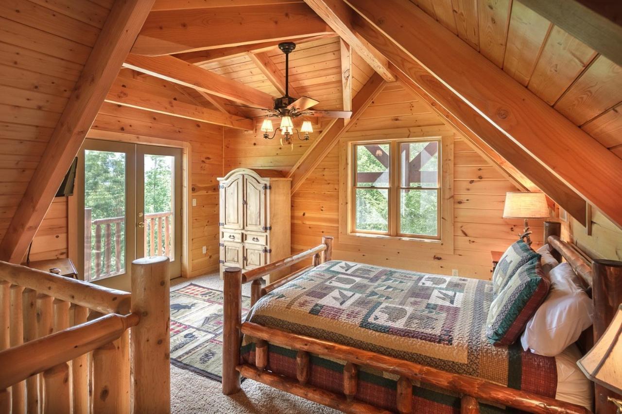 Pinnacle View Lodge By Stony Brook Cabins ガトリンバーグ エクステリア 写真