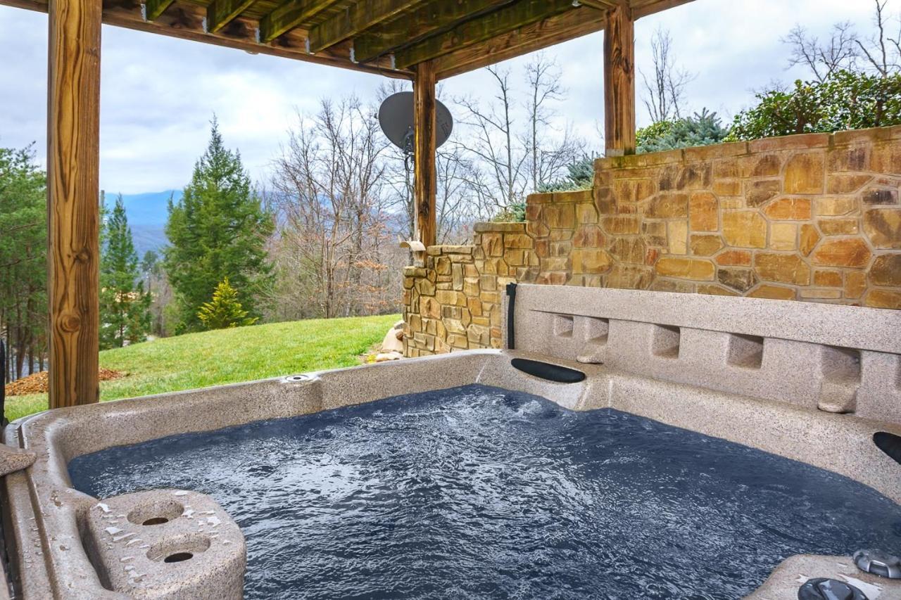 Pinnacle View Lodge By Stony Brook Cabins ガトリンバーグ エクステリア 写真